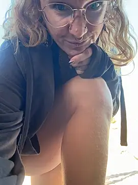 Synnix - RISKY Finger Pussy 🔥 lt gets vid