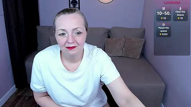 KarenVillis - play with pussy in doggy