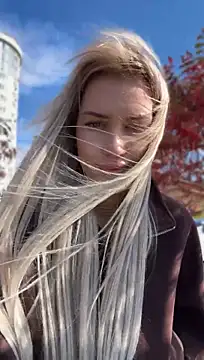 KikiWatson - Show ass in public 🔞