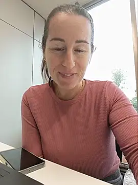Bichota85 - Flash tits+ 2 videos LT