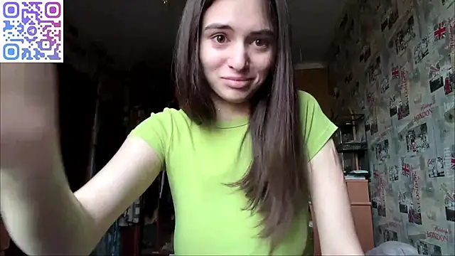 Barbie_ee - double penetration in doggy position