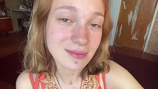 BrittanyLebowitz - air kiss
