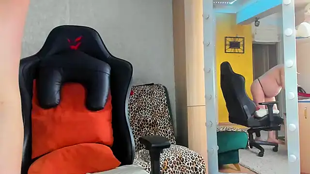 VeronikaDream - flash pussy