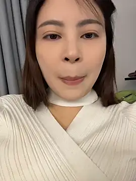 YaoYao8888 - 脱掉内衣直播2分钟
