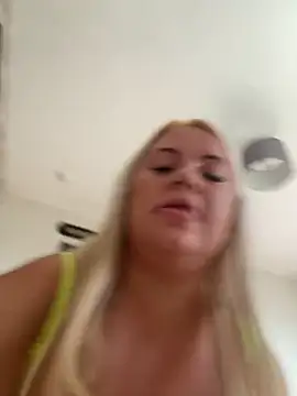 Blonde_baddie - Ride dildo