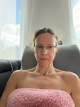 AnnikaRose - Naked Orgasmus