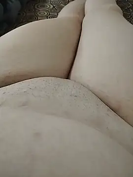 AndreaTH03 - Open pussy
