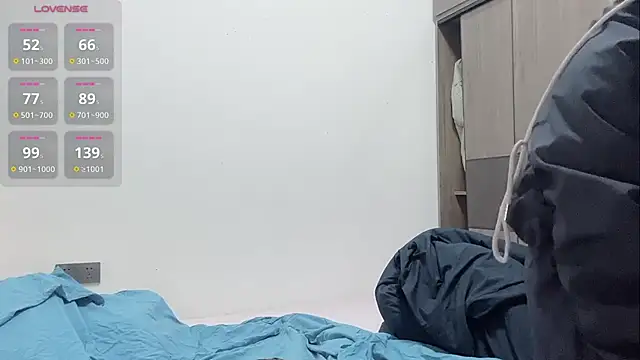 Olivia_0919 - 不开票 最后完成目标的哥哥指定300以下菜单只 接私秀和专属
