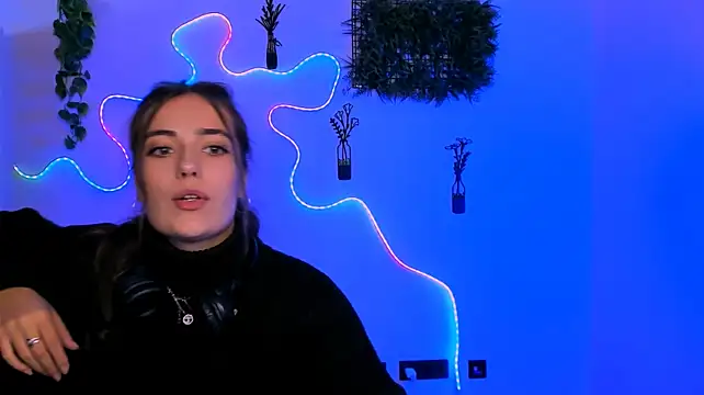 Vanessathebestt - show my belly