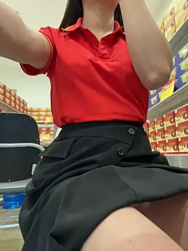 Sneaky_Cumshoot - Masturbating under cashier レジ係の下で自慰行為をする