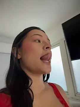 Lola_sweeet18 - Rub pussy +Lick finger