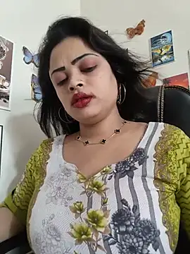 Pinky-2 - Oiling My Sexy Pussy Hole