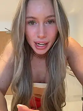 SexySaraxxoo - Bend over oil ass 😈