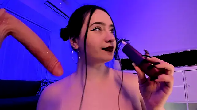 Miss_Mary_Lori - Nipple clamps on