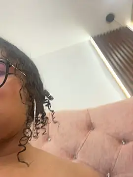 Bunny-firee - X 11 Spanks on my ass👋🏻🍑😳.