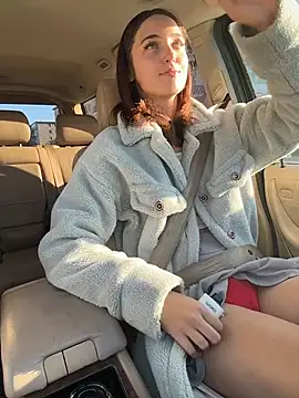 DollyTall - let u sniff my panties + flash nipple 😈