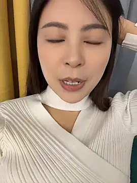YaoYao8888 - 脱掉内衣直播2分钟