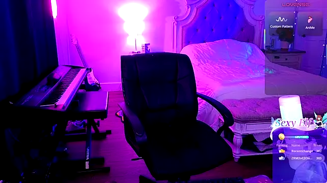 JasmineWinters - RIDE BBC DILDO ON BED