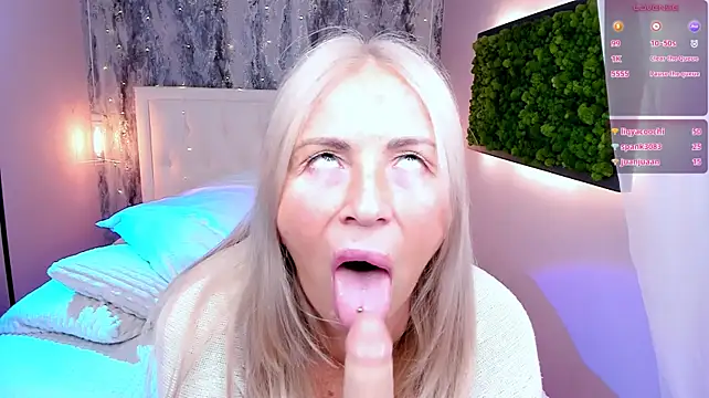 Scarlett_Mai - finger in a pussy