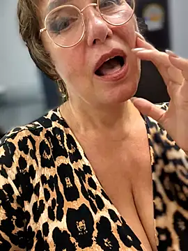 Bettybutter_ - All naked and crazy cumin for you