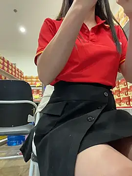 Sneaky_Cumshoot - Masturbating under cashier レジ係の下で自慰行為をする