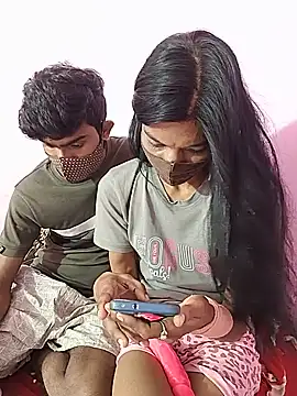 Hotty_couple12 - Boobs show baby 💧