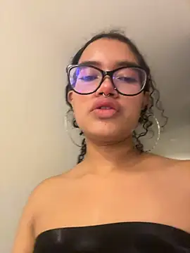 Bunny-firee - X 11 Spanks on my ass👋🏻🍑😳.