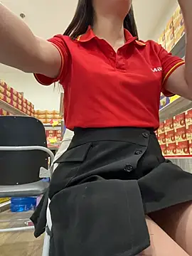 Sneaky_Cumshoot - Masturbating under cashier レジ係の下で自慰行為をする