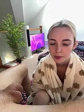 Lolabunnyblondie - deepthroat 3 mins