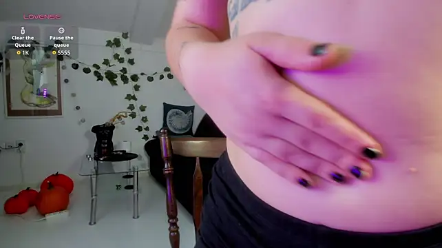 AmiableMuffleGirl