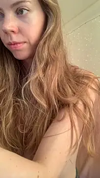 BeautyEliise_ - top off