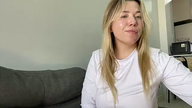 Alyrasun - ice on my nipples
