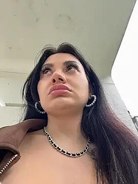 Wet__Bunny - Pinch nipples in park *last tip get 🎁