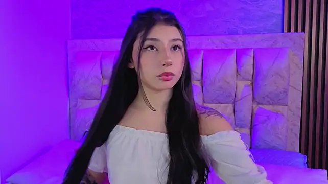 Chloe_bluee_