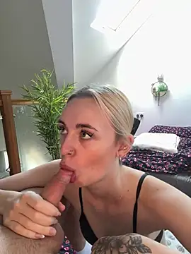 Lolabunnyblondie - deepthroat 3 mins