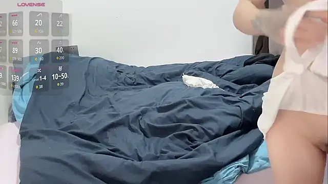 Olivia_0919 - 不开票 最后完成目标的哥哥指定300以下菜单只 接私秀和专属