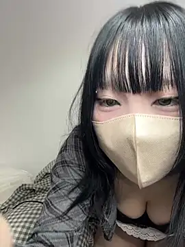 Rara_xx_rara - トップス脱ぎます💕