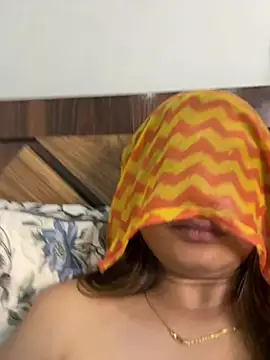 Miss_kanika76 - Pussy oil show