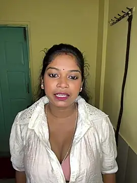 V-Hot-Shilaa - Public Anal 🔥🔥🥵