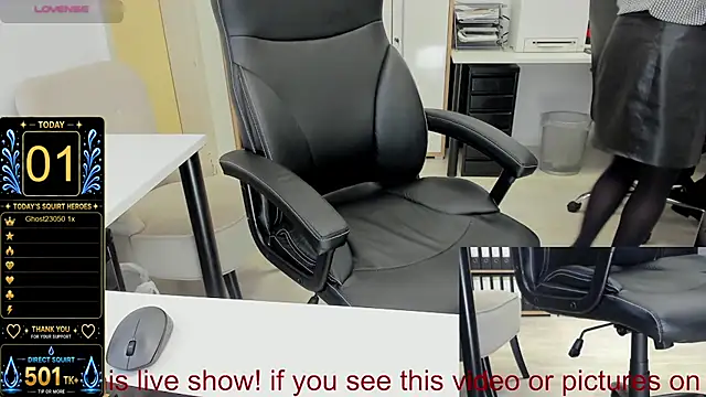 Squirt_milf_viktoria - RIDE DILDO