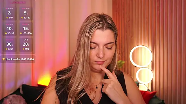 LucreciaStorm - boob zoom + massage
