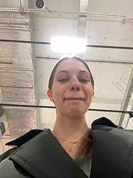 Olivia_Jemison - Shake my tits + slap them