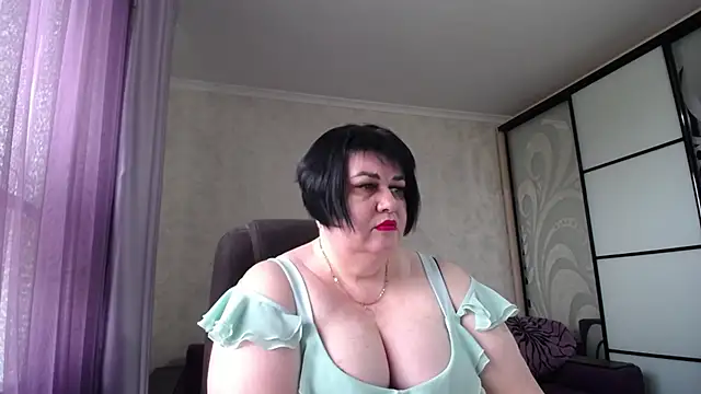 AlluringCurves