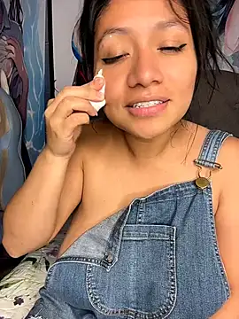 Im_Little - show ass in 4 💦😏🥵