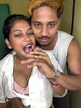 V-Hot-Shilaa - Public Anal 🔥🔥🥵
