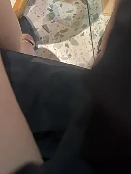 Xiao-mo520 - 美导老师下班兼，咖啡厅偷玩小粉，刺激，超敏感体质，完成目标脱内衣5分钟，不分场合