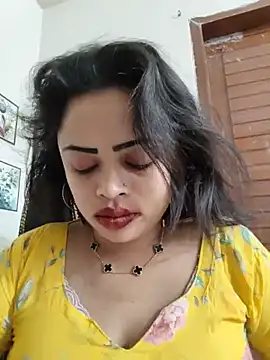 Pinky-2 - Oiling My Sexy Pussy Hole