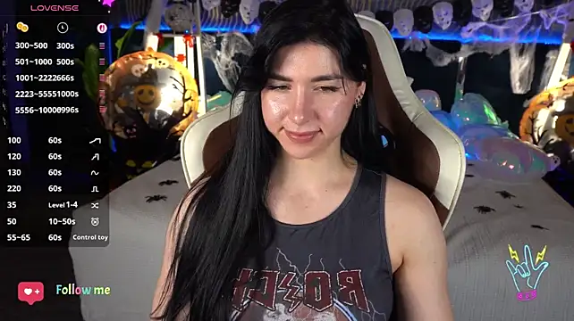 EmilyCandyy - off clothers for( 5 min )