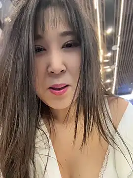 Doreennn - 车上有侄子，带他去剪头发，不能叫