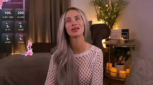 JessicaVersse - Bounce & squeeze my tits 🍒